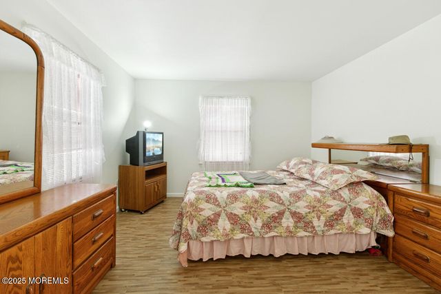 19 Point Road, Toms River, NJ 08753
