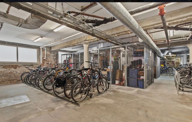 420 S CLINTON Street 110A, Chicago, IL 60607