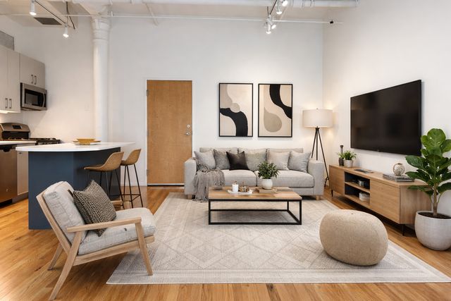 420 S CLINTON Street 110A, Chicago, IL 60607