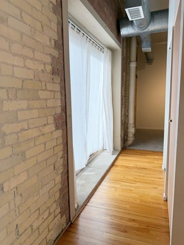 420 S CLINTON Street 110A, Chicago, IL 60607