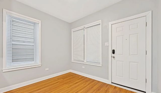 5144 S Hermitage Avenue 1, Chicago, IL 60609