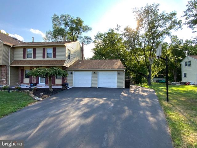 1592 MORGAN WAY, Lansdale, PA 19446
