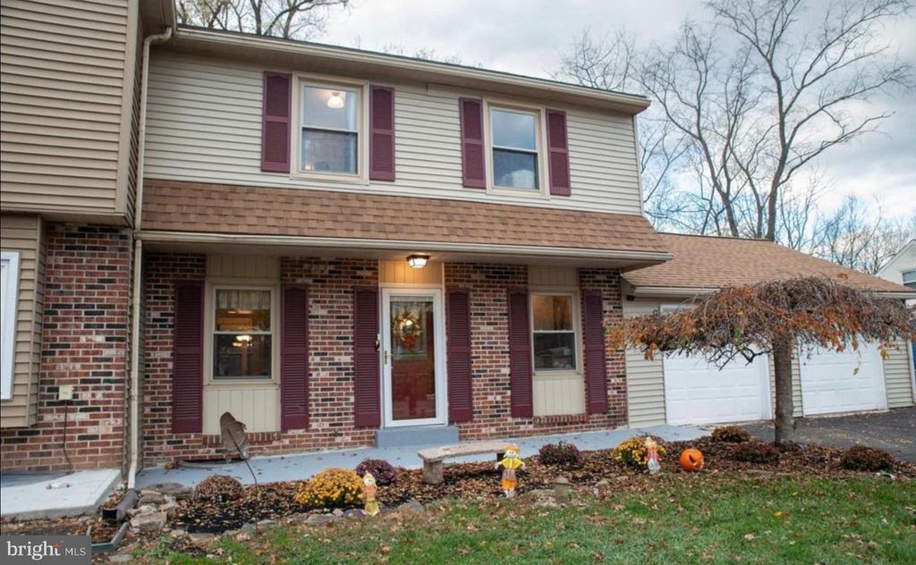1592 MORGAN WAY, Lansdale, PA 19446
