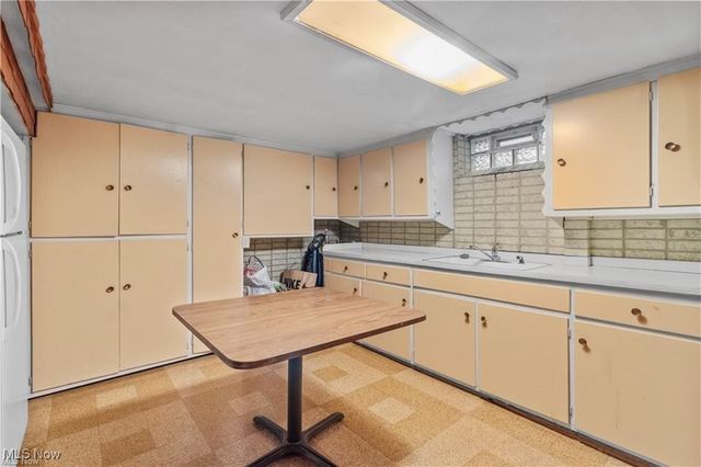 11770 Barrington Boulevard, Parma Heights, OH 44130