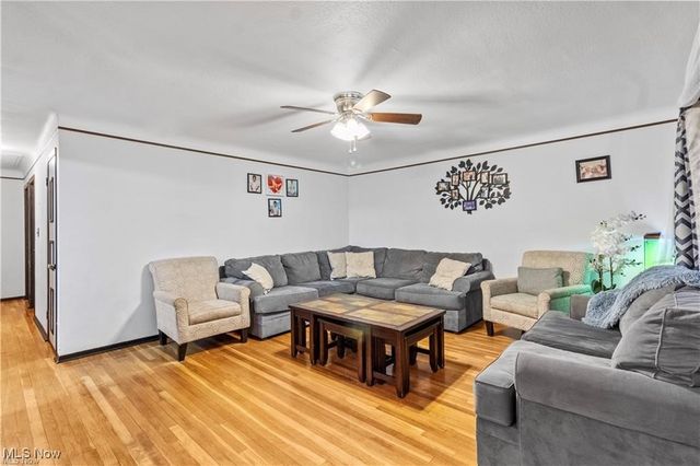 11770 Barrington Boulevard, Parma Heights, OH 44130