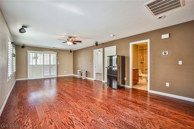 10131 Hollis Mountain Avenue, Las Vegas, NV 89148