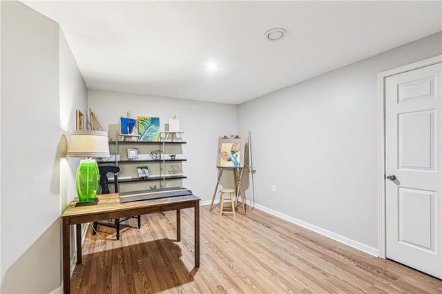 1022 SW Cheshire Drive, Lee's Summit, MO 64083