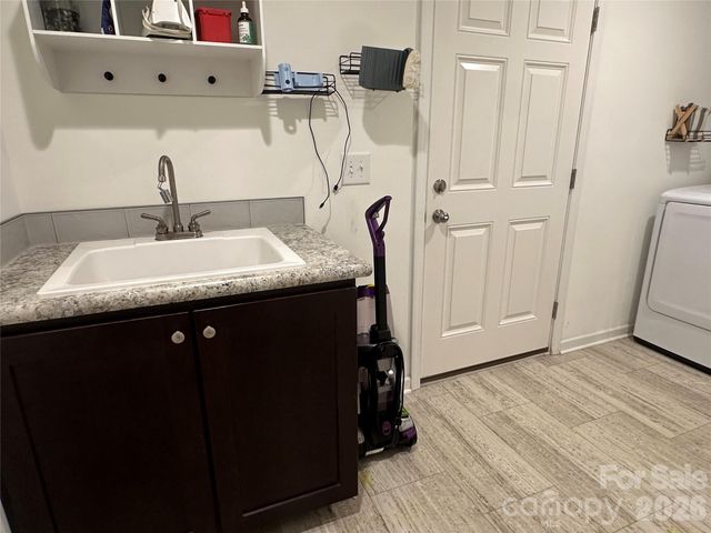 330 W Memorial Highway, Harmony, NC 28634