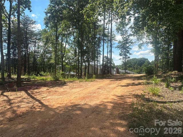 330 W Memorial Highway, Harmony, NC 28634
