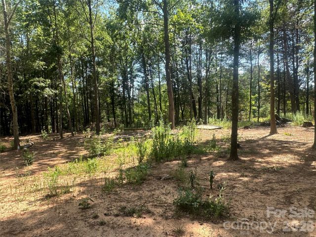 330 W Memorial Highway, Harmony, NC 28634