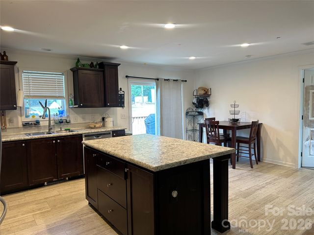 330 W Memorial Highway, Harmony, NC 28634
