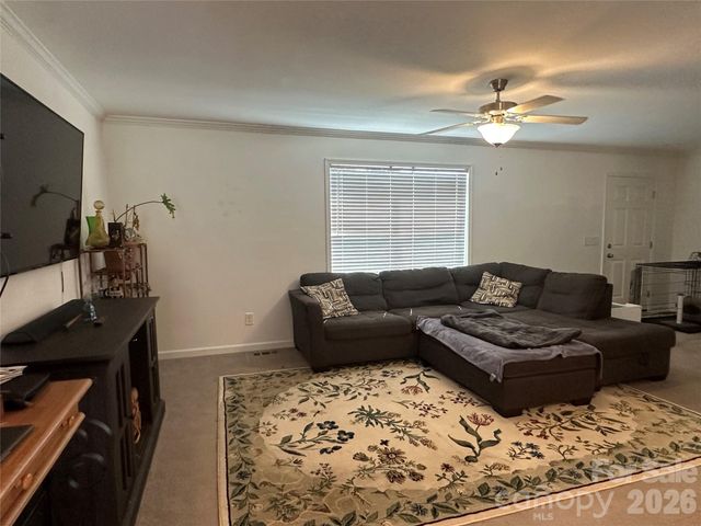 330 W Memorial Highway, Harmony, NC 28634