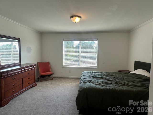 330 W Memorial Highway, Harmony, NC 28634