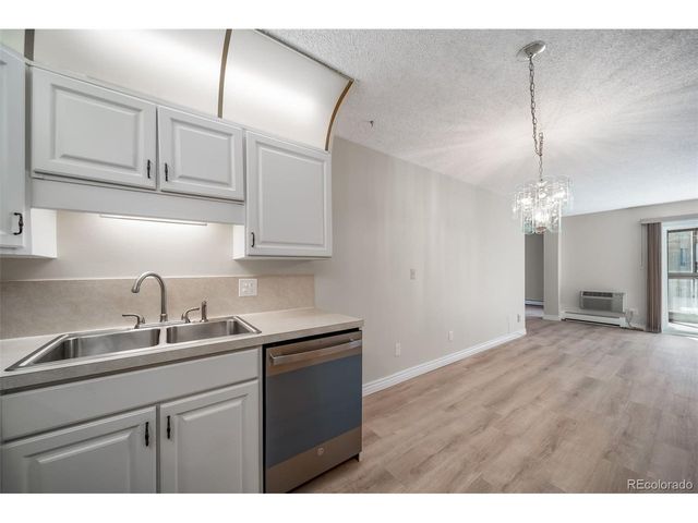 3082 S Wheeling Way 208-205, Aurora, CO 80014