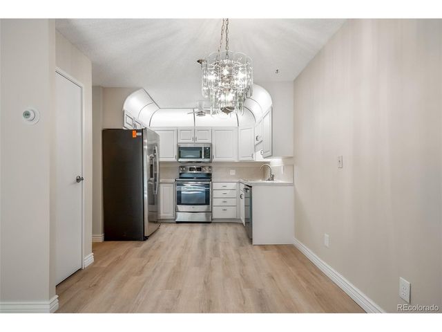 3082 S Wheeling Way 208-205, Aurora, CO 80014