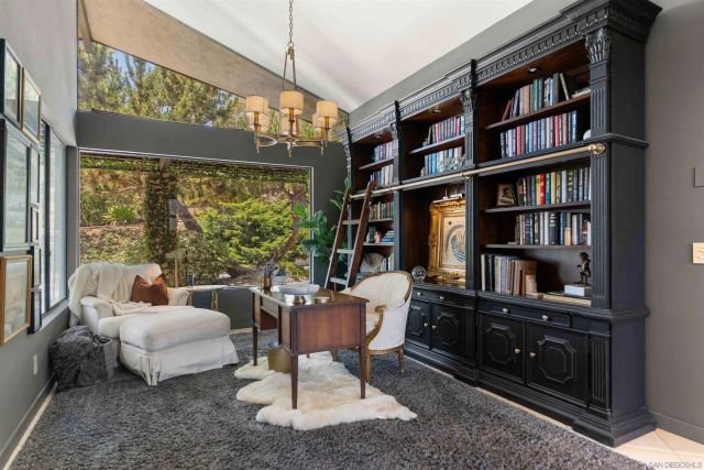111 Morro Hills Road, Fallbrook, CA 92028