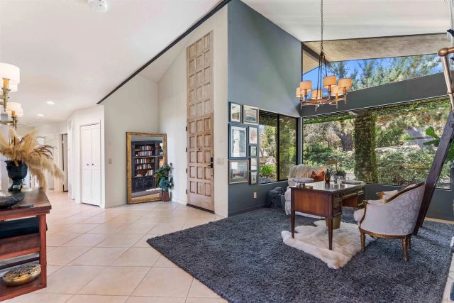 111 Morro Hills Road, Fallbrook, CA 92028