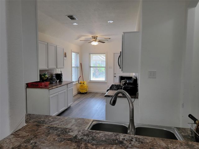 1406 High Thicket Court, Spring, TX 77373