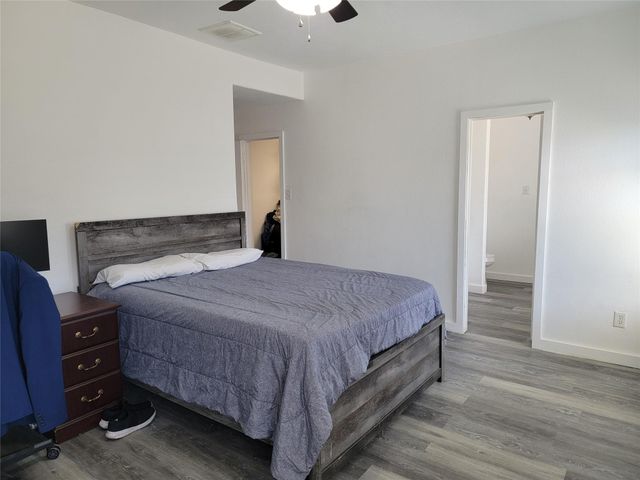 1406 High Thicket Court, Spring, TX 77373