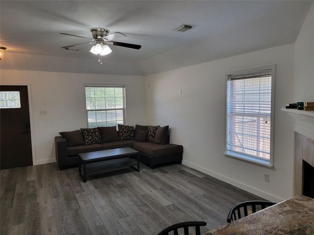 1406 High Thicket Court, Spring, TX 77373