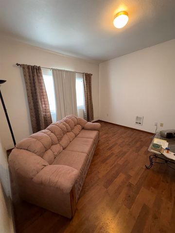 1227 N Division St, Spokane, WA 99202