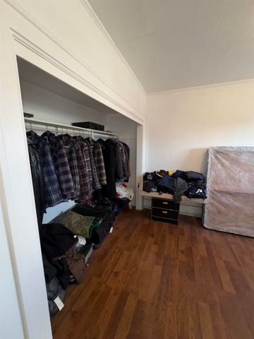 1227 N Division St, Spokane, WA 99202