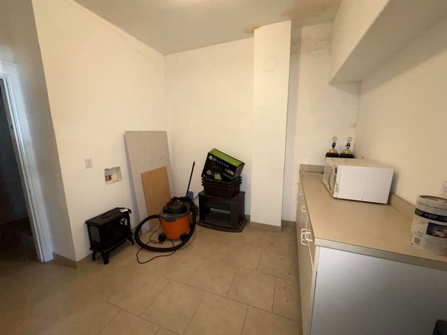 1227 N Division St, Spokane, WA 99202