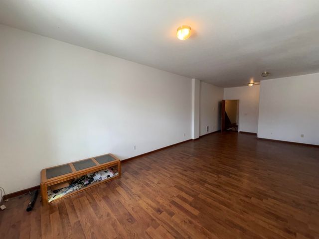 1227 N Division St, Spokane, WA 99202