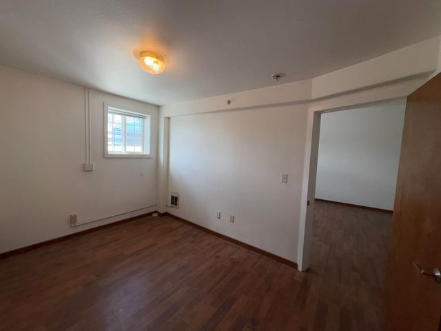 1227 N Division St, Spokane, WA 99202