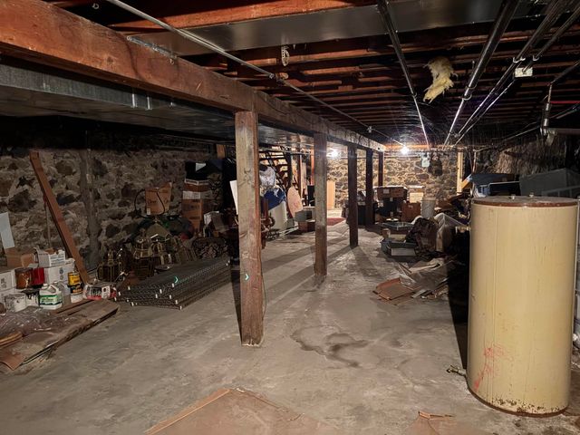 1227 N Division St, Spokane, WA 99202