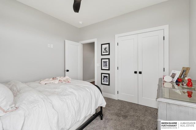 685 N 11th Circle, Springfield, NE 68059