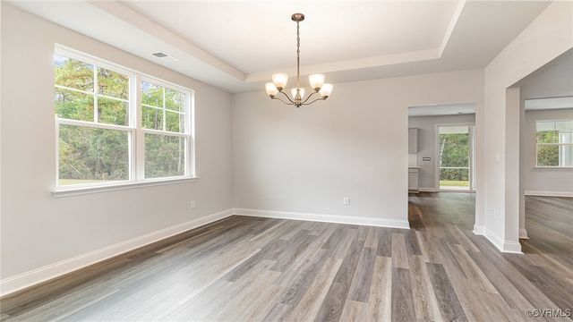 8825 Farthing Dr, Chesterfield, VA 23838