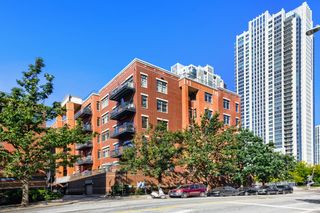 330 N Clinton Street 302, Chicago, IL 60661