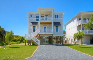 4019 E Pelican Drive, Oak Island, NC 28465