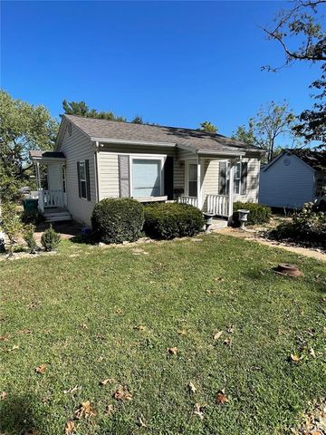 321 E Vine Street, Sullivan, MO 63080