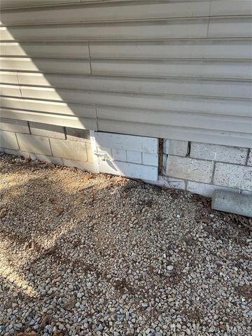 321 E Vine Street, Sullivan, MO 63080