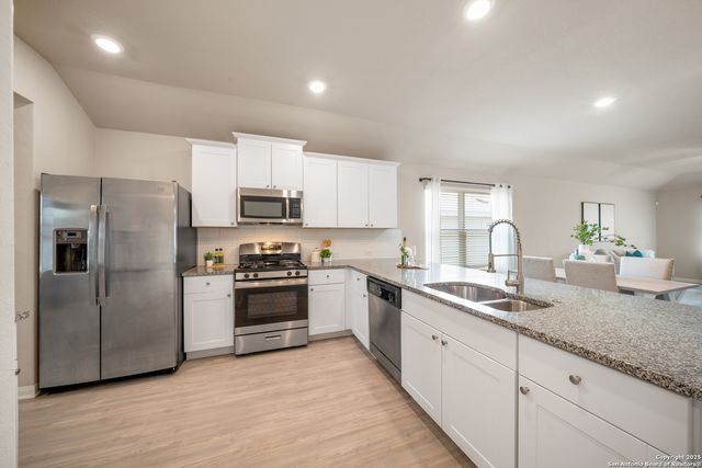 6810 Bale Ridge, San Antonio, TX 78252