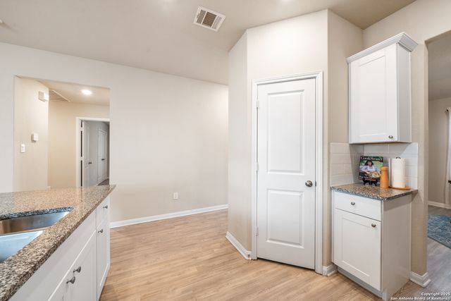 6810 Bale Ridge, San Antonio, TX 78252