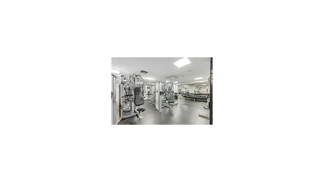 405 W 23rd St Apt 5L, New York City, NY 10011