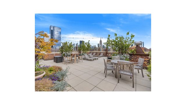 405 W 23rd St Apt 5L, New York City, NY 10011