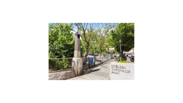 405 W 23rd St Apt 5L, New York City, NY 10011