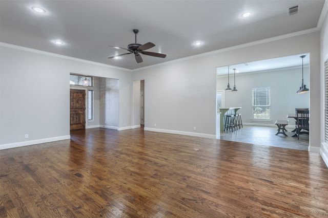 109 Post Oak Drive, Krugerville, TX 76227