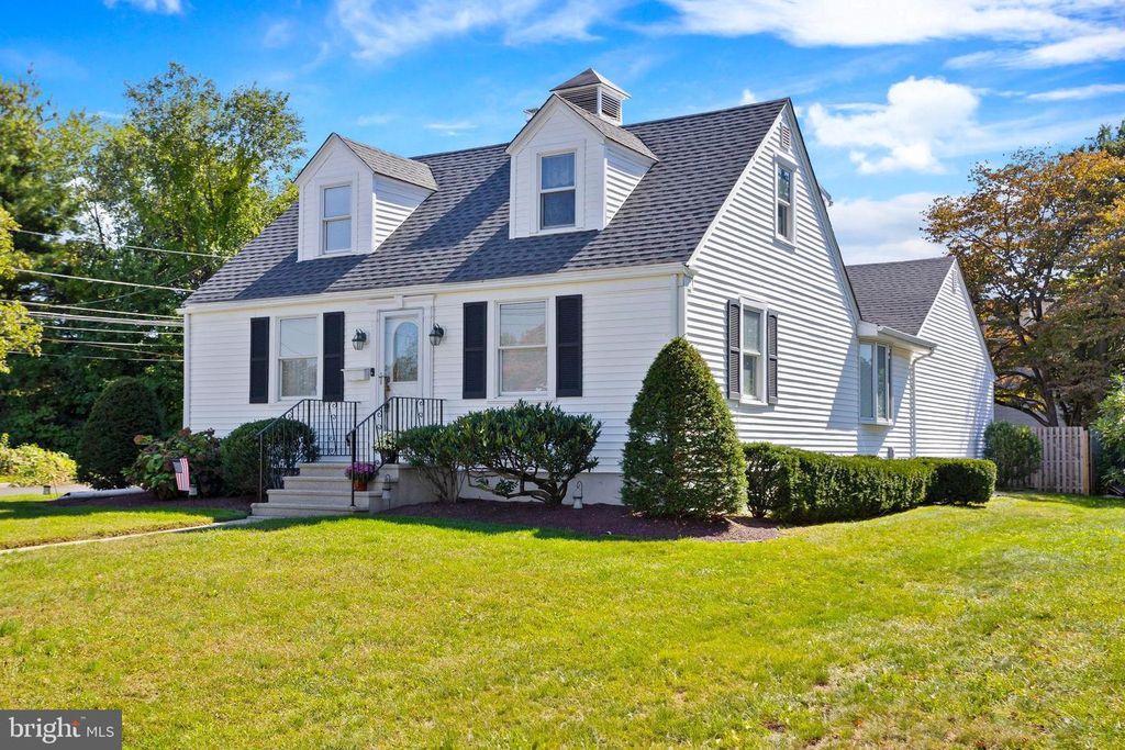 443 FENWOOD AVE, Hamilton, NJ 08619