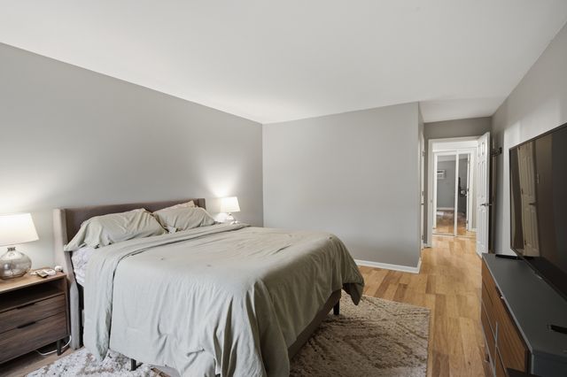 500 N Wilke Road 105, Palatine, IL 60074