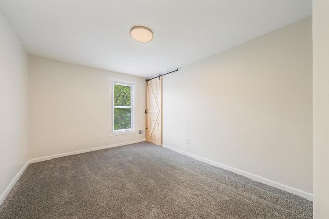 402 E LINCOLN AVENUE, Oshkosh, WI 54901