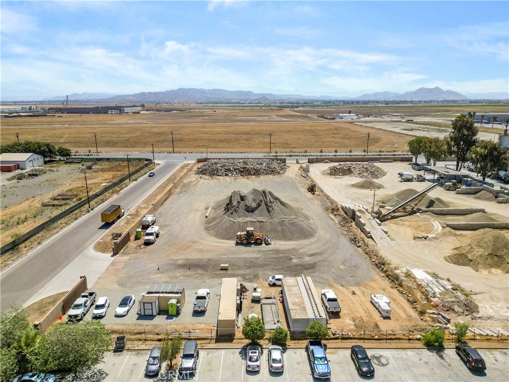 1980 Goetz Road, Perris, CA 92570 — photo 2