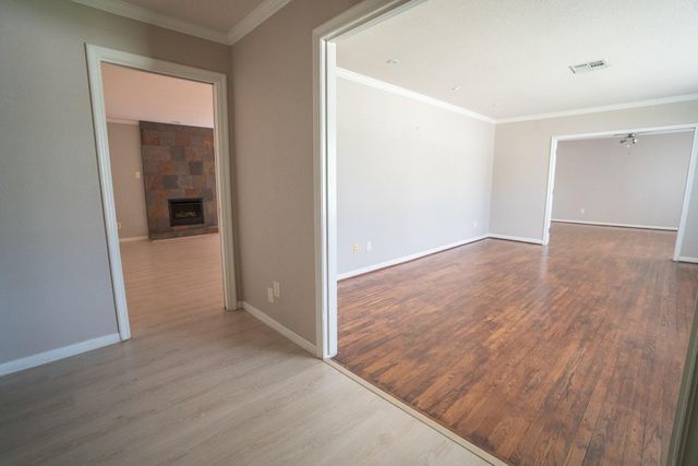 5507 W Bellfort Avenue, Houston, TX 77035