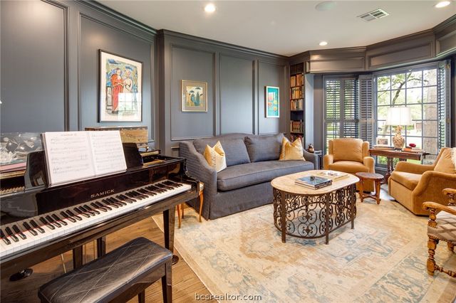 1004 Sonoma Circle, College Station, TX 77845