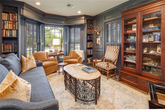 1004 Sonoma Circle, College Station, TX 77845