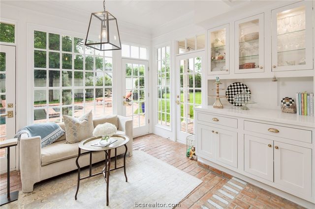 1004 Sonoma Circle, College Station, TX 77845